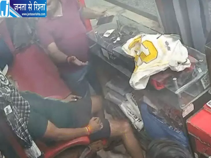 टैबलेट खाकर पिया पानी, अचानक युवक की मौत टैबलेट खाकर पिया पानी, अचानक युवक की मौत