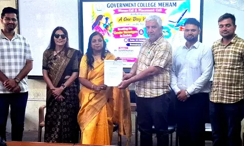 रूढ़िवादी सोच को चुनौती देना महिलाओं की तरक्की के लिए ज़रूरी