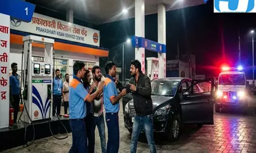 कार सवारों पर कर्मचारियों को पीटने का आरोप, बाबूगढ़ पुलिस ने दर्ज किया मामला कार सवारों पर कर्मचारियों को पीटने का आरोप, बाबूगढ़ पुलिस ने दर्ज किया मामला