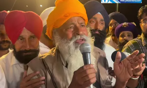 पंजाब में प्रदर्शन के बीच बड़ा बयान, कमेटी के बिना सरकार बातचीत से इनकार पंजाब में प्रदर्शन के बीच बड़ा बयान, कमेटी के बिना सरकार बातचीत से इनकार