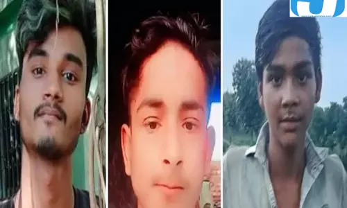 अज्ञात वाहन की टक्कर से तीन लोगों की मौत, पूजा देखकर लौटते समय हुआ हादसा अज्ञात वाहन की टक्कर से तीन लोगों की मौत, पूजा देखकर लौटते समय हुआ हादसा