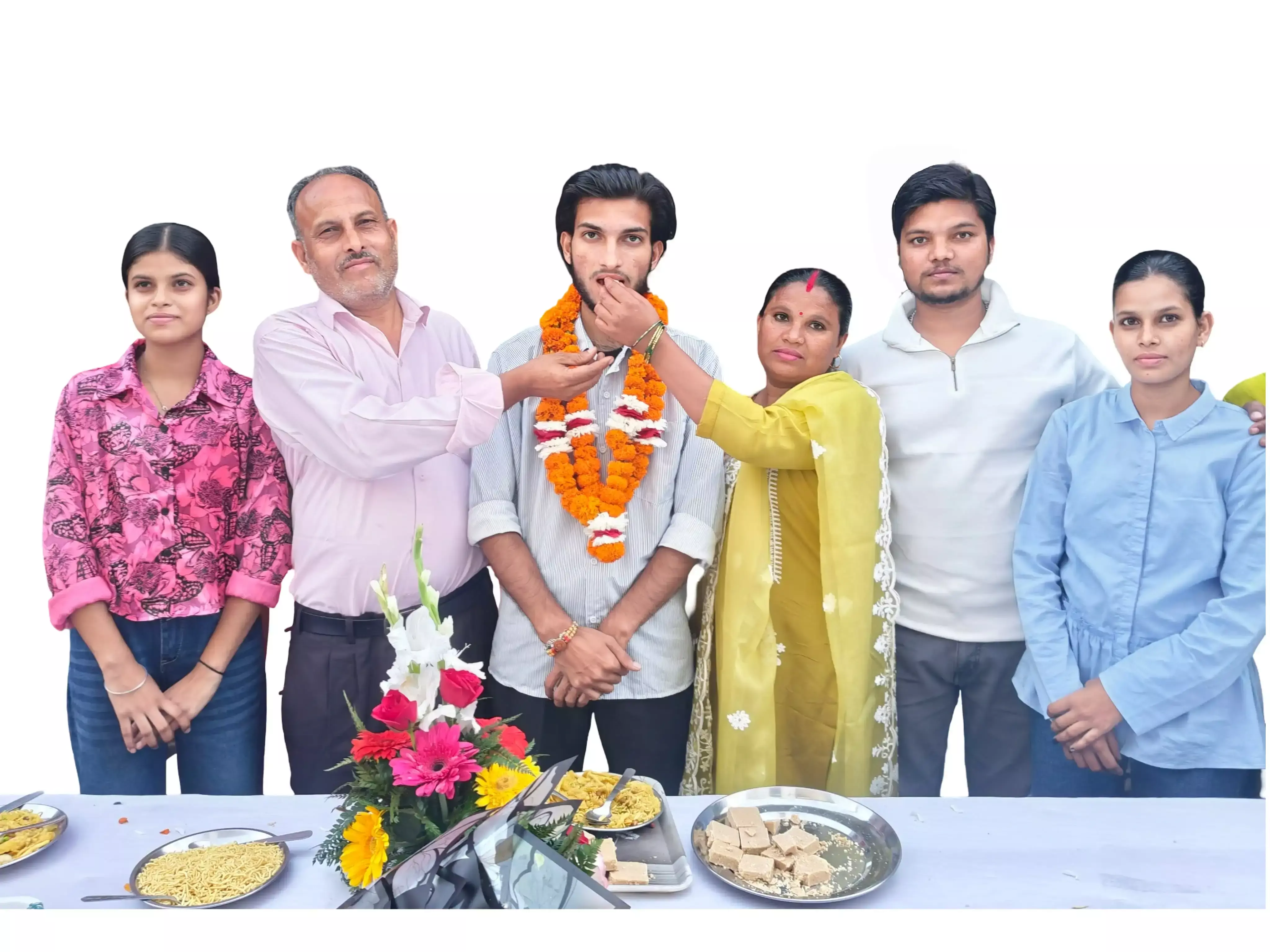 डॉक्टर बनकर समाज सेवा करेगा श्रमिक परिवार का बेटा डॉक्टर बनकर समाज सेवा करेगा श्रमिक परिवार का बेटा