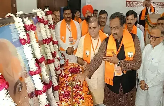 भाजपा का चुनावी रोडमैप तैयार, 70 विधानसभा क्षेत्रों पर नजर