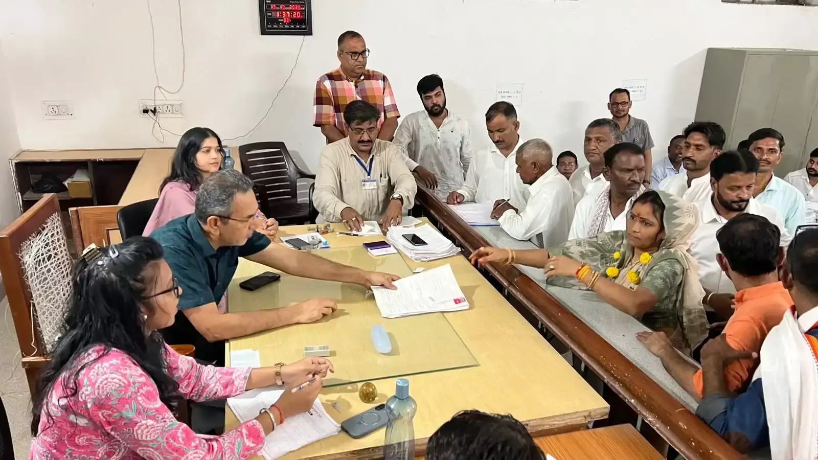 भाजपा की सूची में विधायक की बेटी और पूर्व सांसद की बहू का नाम