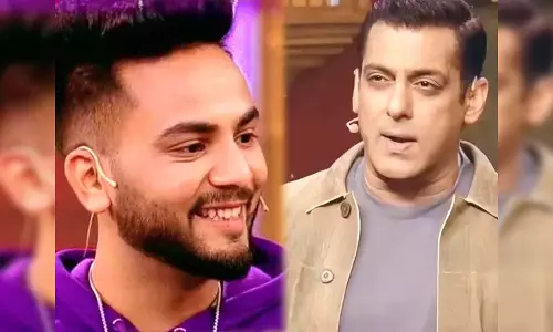 Bigg Boss 20 में बवाल! Elvish Yadav के बयान से मचा हंगामा Bigg Boss 20 में बवाल! Elvish Yadav के बयान से मचा हंगामा