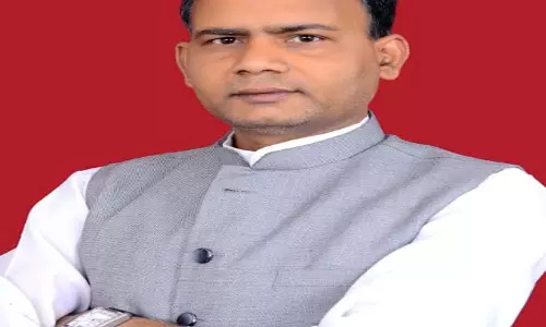 नए नियमों में किसानों और पटवारियों को उलझा रही सरकार: सुरेंद्र वर्मा नए नियमों में किसानों और पटवारियों को उलझा रही सरकार: सुरेंद्र वर्मा