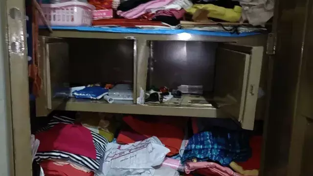 विद्यालय कैंपस में तीन घरों को बनाया निशाना, शिक्षिका की जीवनभर की जमा-पूँजी चोरी