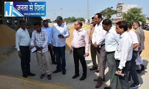 धान खरीद में दिक्कतों से परेशान किसान, सिरसा-फतेहाबाद में विरोध धान खरीद में दिक्कतों से परेशान किसान, सिरसा-फतेहाबाद में विरोध
