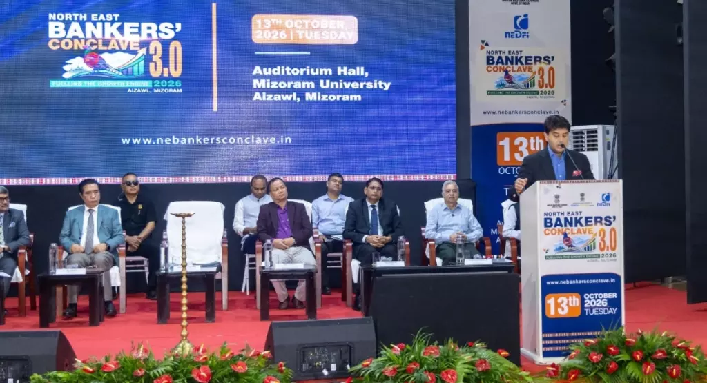 पूर्वोत्तर में लोन बढ़ाएं बैंक: ज्योतिरादित्य सिंधिया पूर्वोत्तर में लोन बढ़ाएं बैंक: ज्योतिरादित्य सिंधिया
