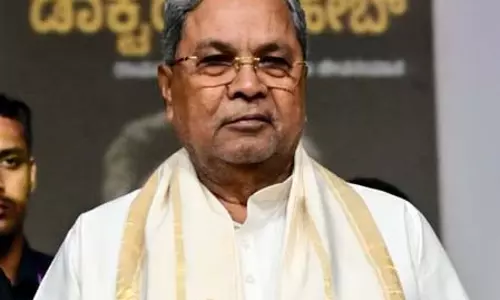 सिद्दारमैया की शिकायत पर कार्रवाई, फर्जी वीडियो मामले में दो लोग हिरासत में सिद्दारमैया की शिकायत पर कार्रवाई, फर्जी वीडियो मामले में दो लोग हिरासत में