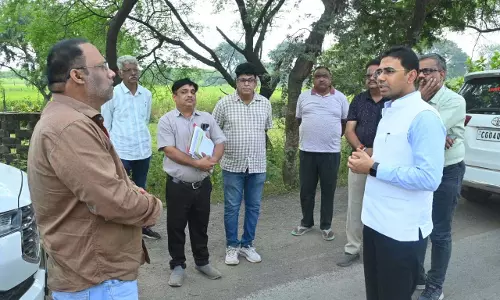 कलेक्टर ने बलौदाबाजार-सुहेला व रिसदा बाईपास सड़क निर्माण का किया मुआयना