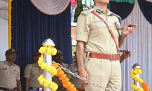 सुप्रीम कोर्ट में ईमानदारी पर सवाल उठने से नाराज IPS अधिकारी