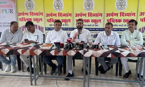 रंगीलो रास गरबा में पारंपरिक ड्रेस अनिवार्य, अकेले लड़कों की एंट्री बंद