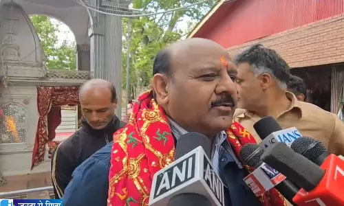 नवरात्रि में माता खीर भवानी के दरबार पहुंचे डिप्टी CM सुरिंदर चौधरी