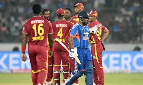 IND vs WI: कीमो पॉल का पंजा, भारत की जीत पर संकट IND vs WI: कीमो पॉल का पंजा, भारत की जीत पर संकट
