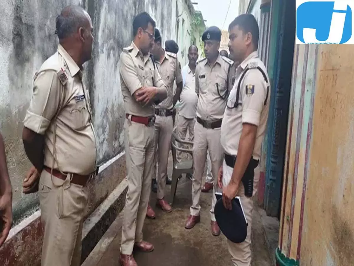बच्चों के साथ पांच दिन पहले गांव आई थीं सीमा देवी को गोली मारकर हत्या बच्चों के साथ पांच दिन पहले गांव आई थीं सीमा देवी को गोली मारकर हत्या