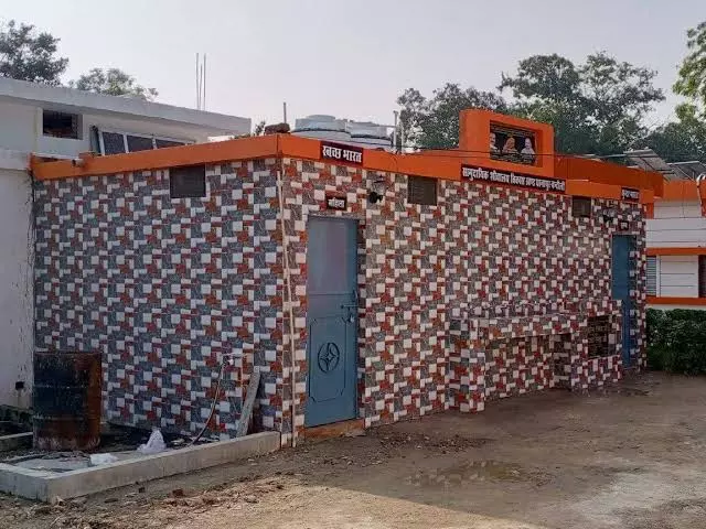 सतवारी में टॉयलेट ब्लॉक का उद्घाटन, निर्माण पर खर्च हुए 12 लाख सतवारी में टॉयलेट ब्लॉक का उद्घाटन, निर्माण पर खर्च हुए 12 लाख