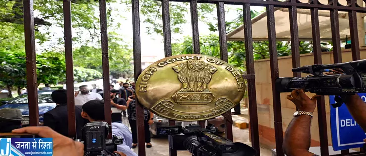 असली पनीर के नाम पर नकली उत्पाद बेचने का आरोप असली पनीर के नाम पर नकली उत्पाद बेचने का आरोप