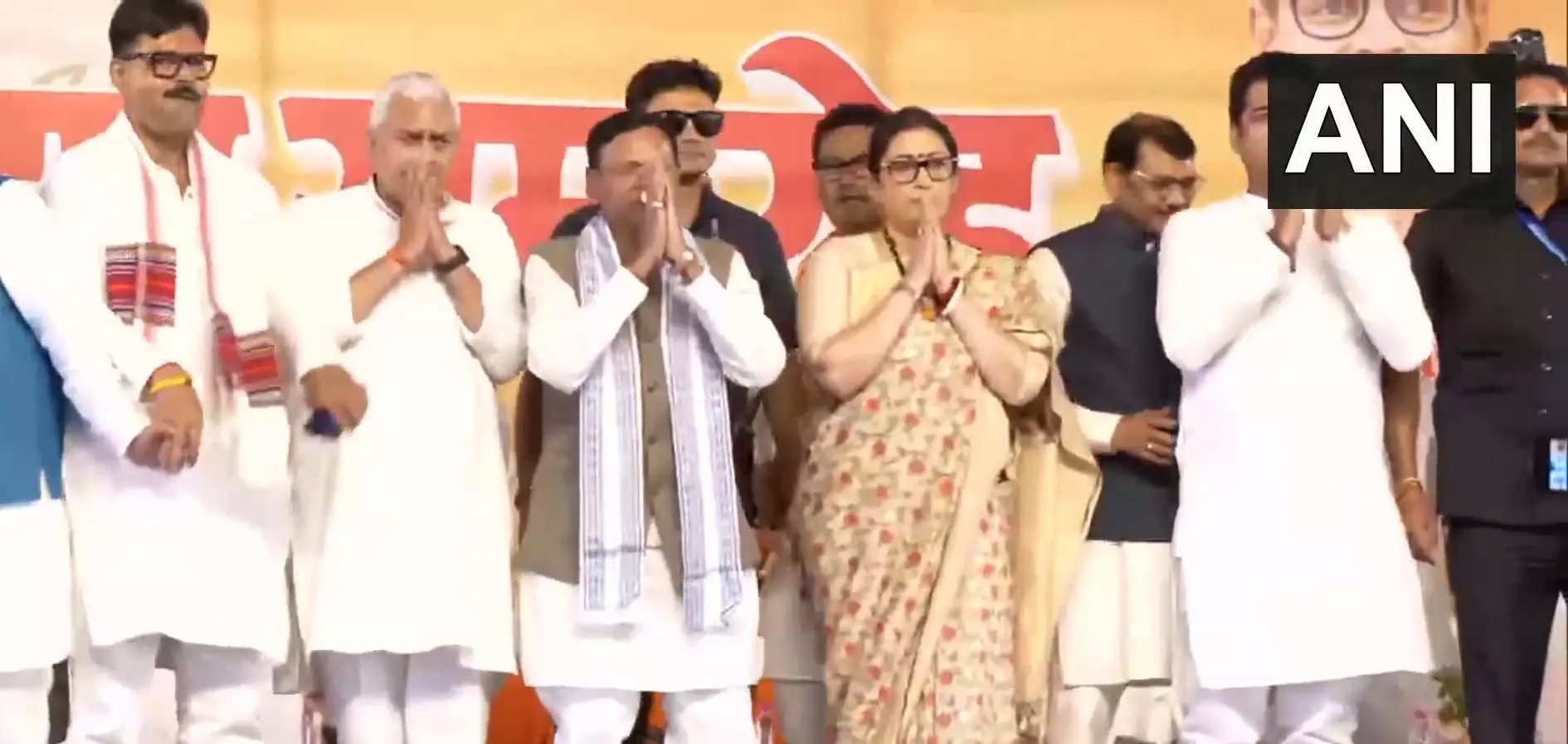 सपा को बड़ा झटका: BJP में शामिल 3 विधायक, विधानसभा चुनाव से पहले सियासत में नई हलचल सपा को बड़ा झटका: BJP में शामिल 3 विधायक, विधानसभा चुनाव से पहले सियासत में नई हलचल