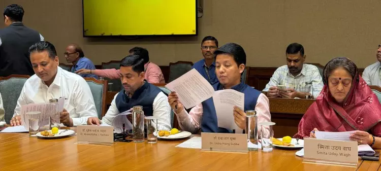 इंद्र हंग सुब्बा जल संसाधन पर संसदीय स्थायी समिति की पहली बैठक में शामिल इंद्र हंग सुब्बा जल संसाधन पर संसदीय स्थायी समिति की पहली बैठक में शामिल