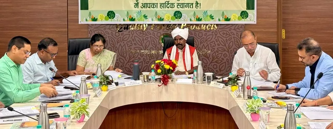 समिति प्रबंधकों और फड़मुंशियों को मिलेगी 2-2 लाख रुपए की सामाजिक सुरक्षा बीमा समिति प्रबंधकों और फड़मुंशियों को मिलेगी 2-2 लाख रुपए की सामाजिक सुरक्षा बीमा