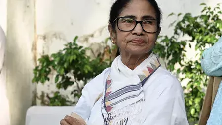 ममता बनर्जी का बयान: CJP नेताओं की गिरफ्तारी की सख्त शब्दों में निंदा ममता बनर्जी का बयान: CJP नेताओं की गिरफ्तारी की सख्त शब्दों में निंदा