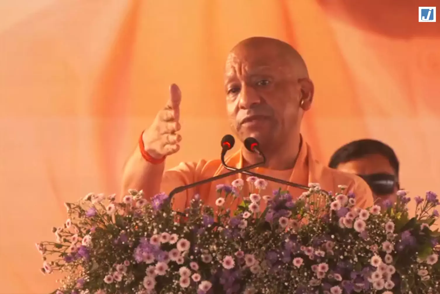 वाराणसी में CM योगी की अपील, 23 अक्टूबर को भारी मतदान करने का किया आह्वान वाराणसी में CM योगी की अपील, 23 अक्टूबर को भारी मतदान करने का किया आह्वान