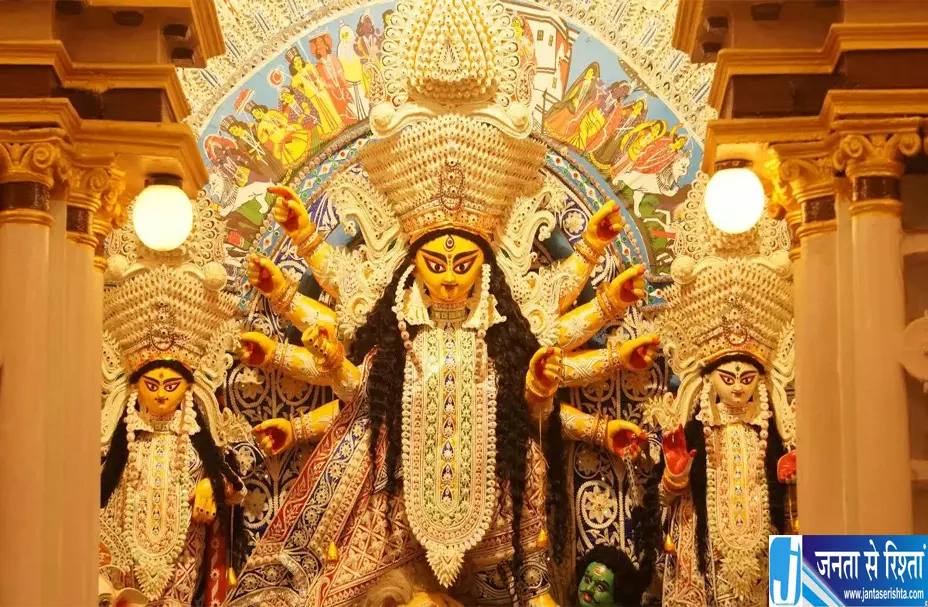 नवरात्रि में जरूर करें मां दुर्गा की आरती बरसेगी माता की कृपा नवरात्रि में जरूर करें मां दुर्गा की आरती बरसेगी माता की कृपा