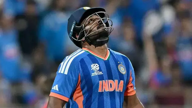 IND vs WI: 23 गेंदों में 56 रन, संजू का धमाका IND vs WI: 23 गेंदों में 56 रन, संजू का धमाका