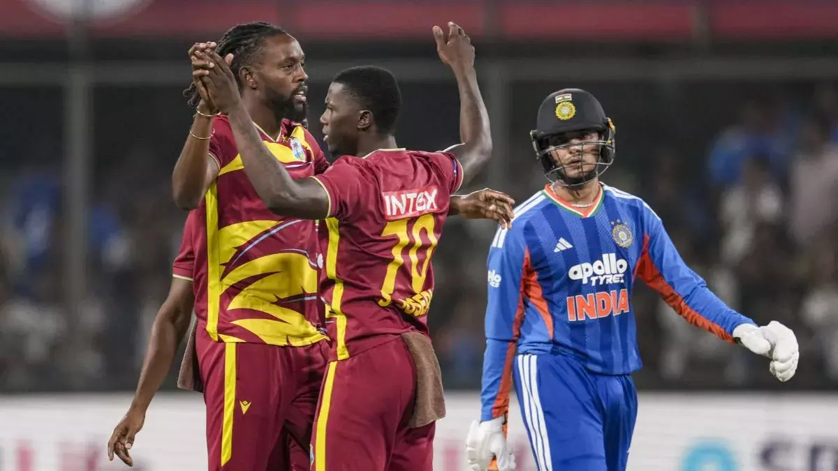 IND vs WI: भारत को डबल झटका, अभिषेक-नमन आउट IND vs WI: भारत को डबल झटका, अभिषेक-नमन आउट