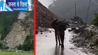 जम्मू-कश्मीर में भूस्खलन, हाईवे पर आवाजाही ठप जम्मू-कश्मीर में भूस्खलन, हाईवे पर आवाजाही ठप