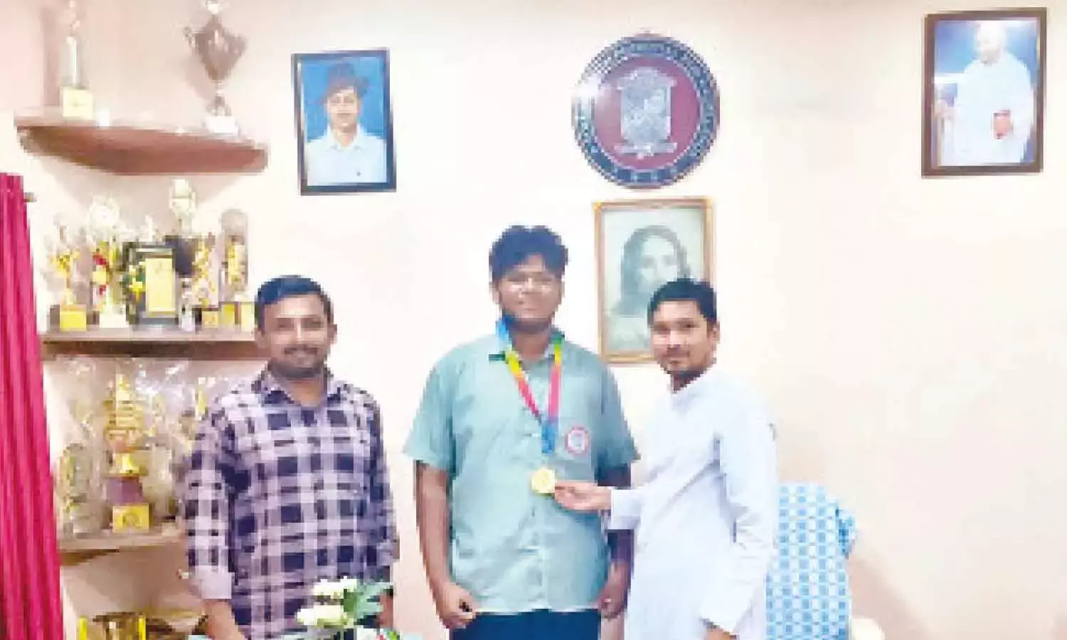 ALC छात्र ने वेटलिफ्टिंग प्रतियोगिता में स्वर्ण पदक जीता
