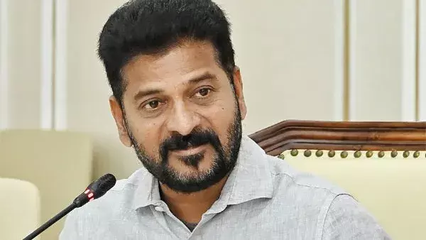CM रेवंत रेड्डी का कड़ा रुख: बिजली विभाग का अधिकारी निलंबित