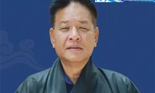 दलाई लामा के उत्तराधिकारी को लेकर चीन पर बरसे तिब्बती नेता पेंपा त्सेरिंग दलाई लामा के उत्तराधिकारी को लेकर चीन पर बरसे तिब्बती नेता पेंपा त्सेरिंग