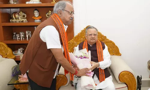 डॉ. रमन सिंह को बृजमोहन अग्रवाल ने दी जन्मदिन की बधाई
