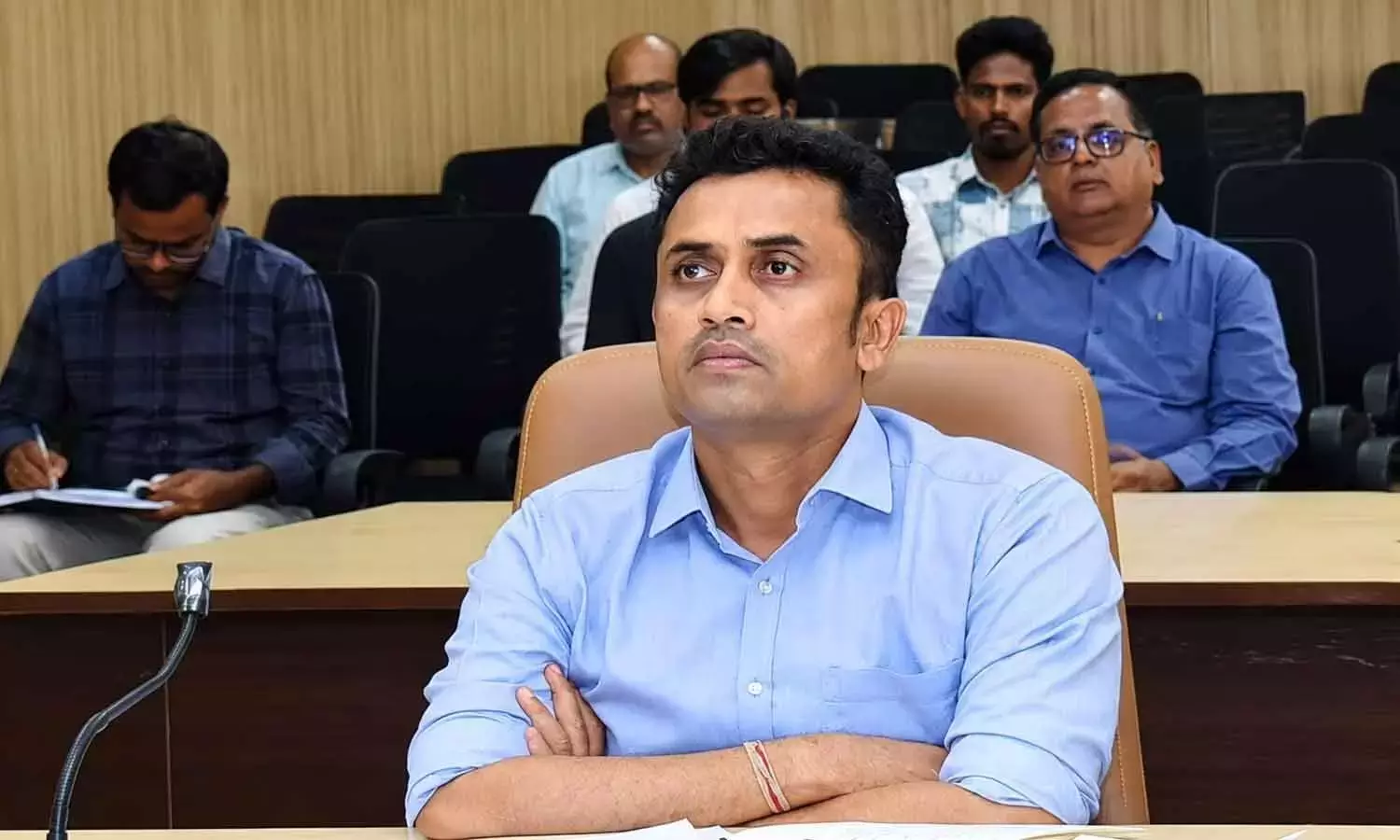 कलेक्टर ने बहु-चरणीय चुनाव प्रक्रिया के लिए उच्च स्तरीय समन्वय बैठक की मेजबानी की