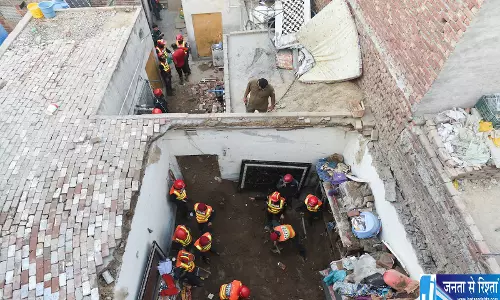 पाकिस्तान में बड़ा हादसा स्कूल की छत गिरने से 29 की मौत