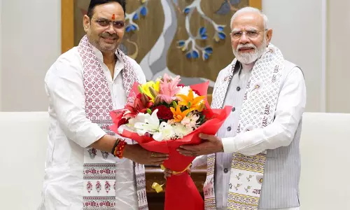 पीएम मोदी से मिले सीएम भजनलाल शर्मा 25 साल की जनसेवा पर दी बधाई पीएम मोदी से मिले सीएम भजनलाल शर्मा 25 साल की जनसेवा पर दी बधाई