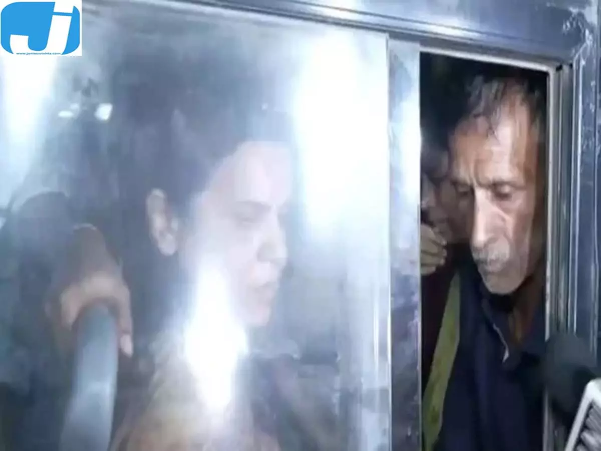 इंडिया गेट पर अंकिता के माता-पिता का प्रदर्शन, देशभर में आंदोलन का ऐलान इंडिया गेट पर अंकिता के माता-पिता का प्रदर्शन, देशभर में आंदोलन का ऐलान