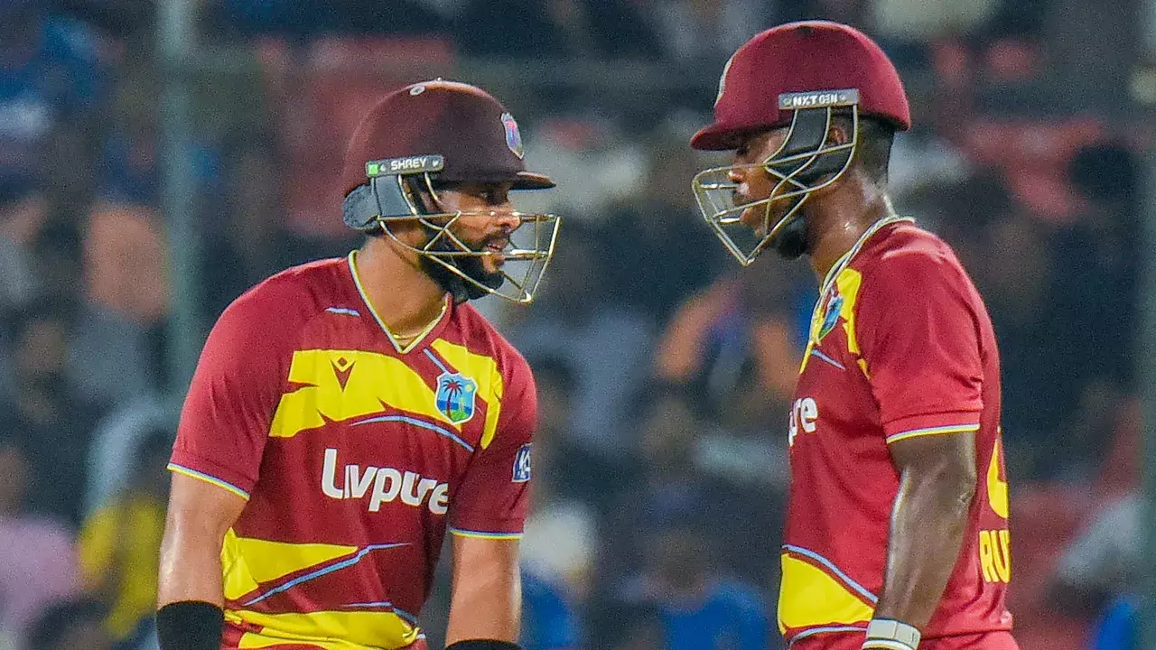 चौथे T20 में वेस्टइंडीज की दमदार वापसी, होप ने किया गेंदबाजों का समर्थन चौथे T20 में वेस्टइंडीज की दमदार वापसी, होप ने किया गेंदबाजों का समर्थन