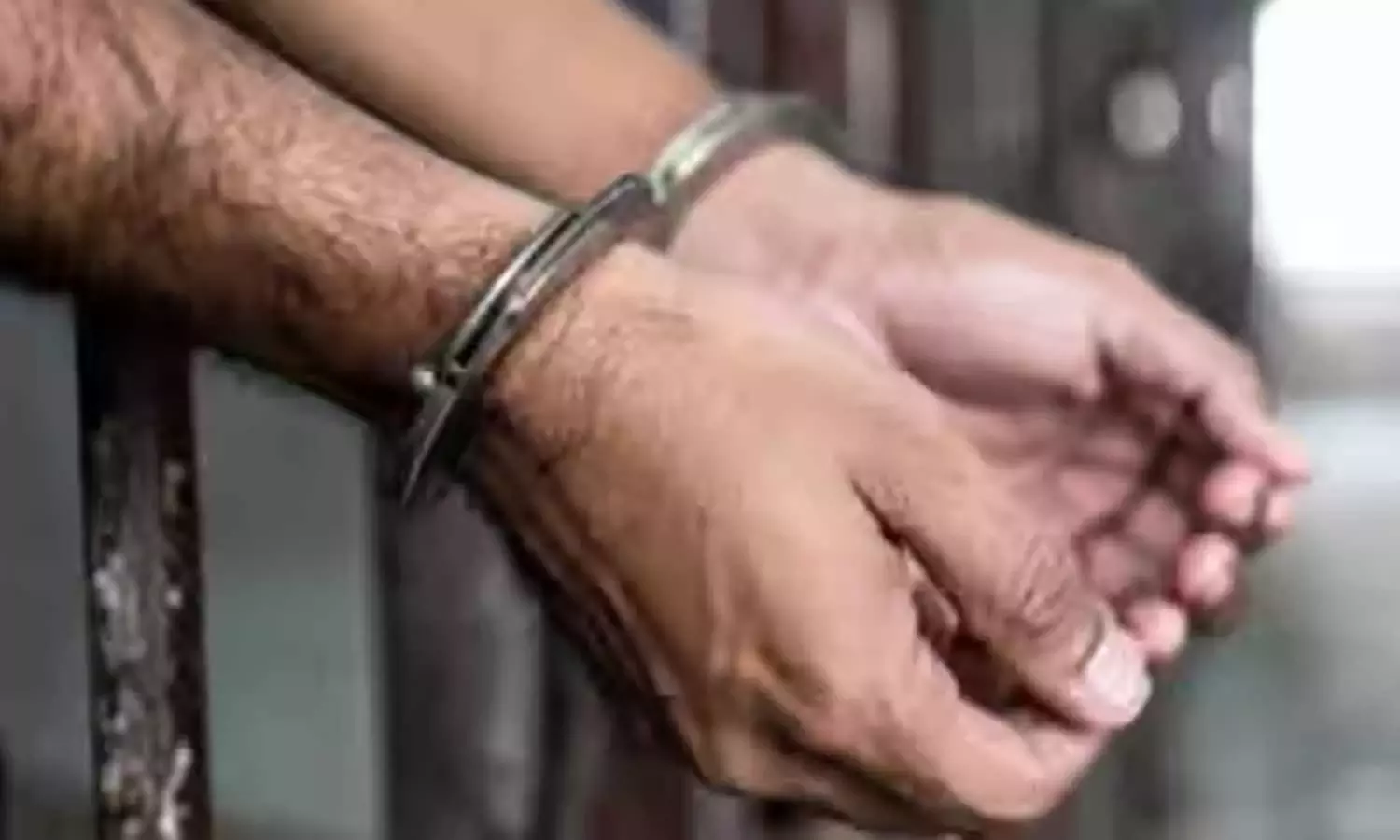 Andhra: नौसेना जासूसी मामले में आरोपी सऊदी अरब से लौटने पर पकड़ा गया Andhra: नौसेना जासूसी मामले में आरोपी सऊदी अरब से लौटने पर पकड़ा गया