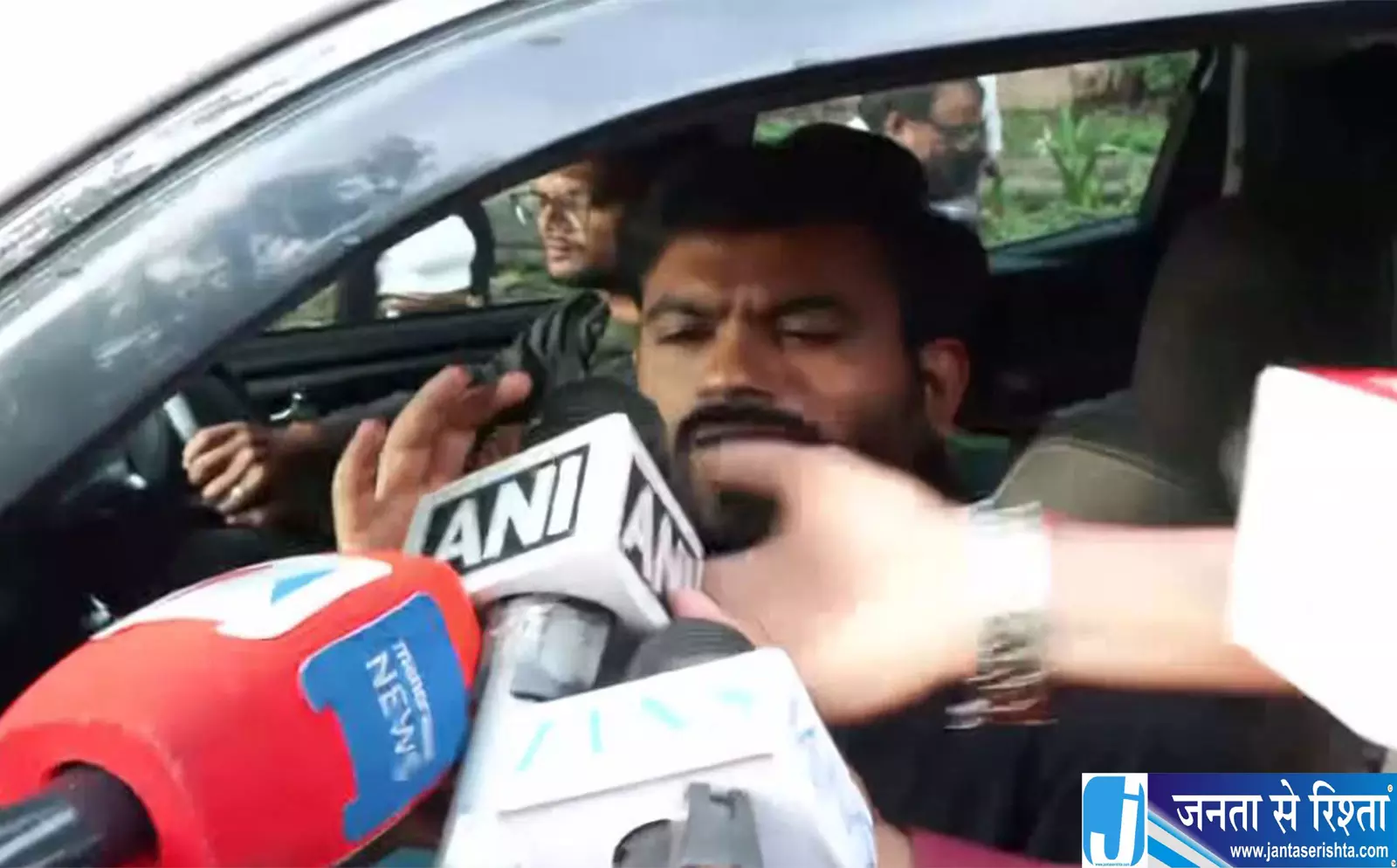 तिरंगा फहराना कोई अपराध नहीं अभिजीत दिपके का बड़ा ऐलान तिरंगा फहराना कोई अपराध नहीं अभिजीत दिपके का बड़ा ऐलान