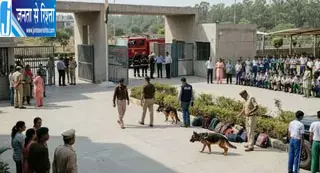 रिश्तों का कत्ल, चंडीगढ़ में पूर्व SI ने बेटे को गोलियों से भूना रिश्तों का कत्ल, चंडीगढ़ में पूर्व SI ने बेटे को गोलियों से भूना