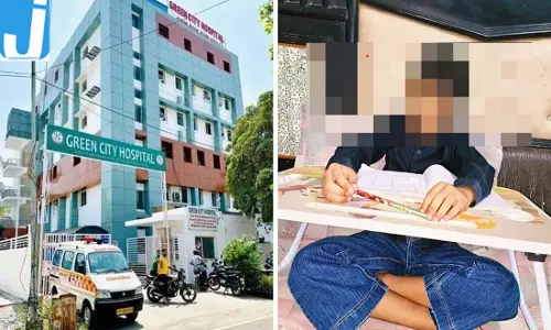 बच्चे को था टाइफाइड, अस्पताल ने बता दी किडनी खराब! डायलिसिस की सलाह पर मचा बवाल; कोर्ट के आदेश पर FIR बच्चे को था टाइफाइड, अस्पताल ने बता दी किडनी खराब! डायलिसिस की सलाह पर मचा बवाल; कोर्ट के आदेश पर FIR