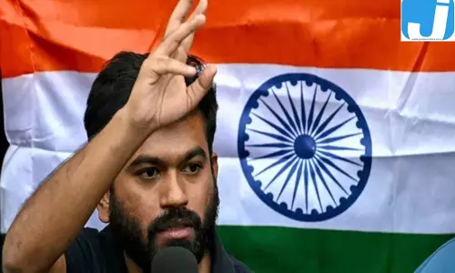 ‘लहरा दो तिरंगा’ अभियान के तहत मुंबई में रैली, आयोजन मैदान तक रहेगा सीमित