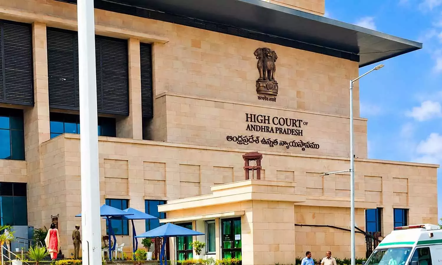 YSRCP ने उम्मीदवारों के खिलाफ आपराधिक मामलों के खुलासे के लिए उच्च न्यायालय का रुख किया