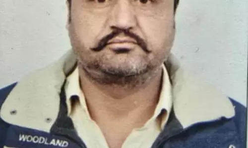 सिरसा के किसान ने पराली को बनाया रोजगार का जरिया सिरसा के किसान ने पराली को बनाया रोजगार का जरिया