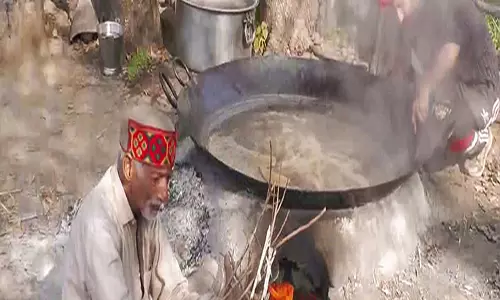 भारत से बुल्गारिया पहुंचा जैविक ताड़ गुड़ पाउडर,