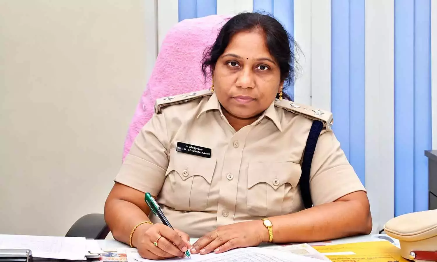 Andhra: बस ऑपरेटरों को अधिक किराया न वसूलने की चेतावनी दी गई है Andhra: बस ऑपरेटरों को अधिक किराया न वसूलने की चेतावनी दी गई है