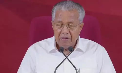 पिनाराई विजयन को सुप्रीम कोर्ट से नहीं मिली राहत
